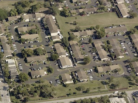 4th image of 28124 SW 142nd Ct