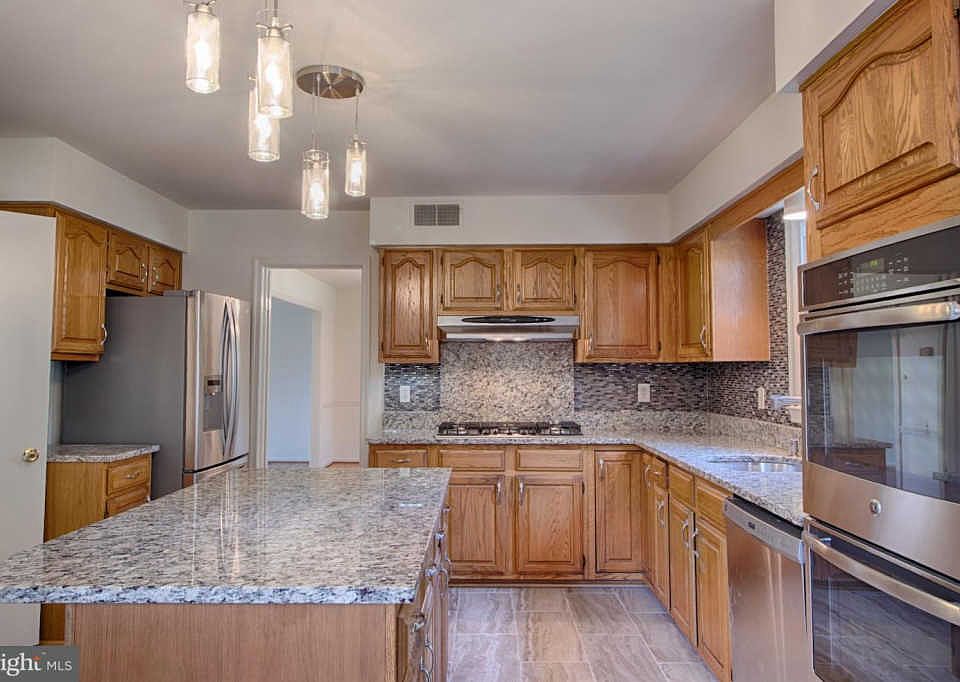 1st image of 4105 Cottage Ln