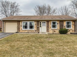 8039 S Carrolton Ct, Hanover Park, IL 60133