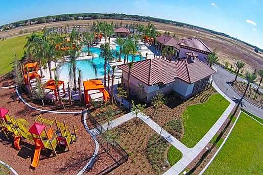 4th image of 4104 Oaktree Dr