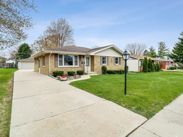 1311 Burry St, Joliet, IL 60435