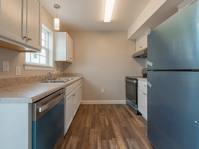 755 Fairview Rd #G — Photo 20