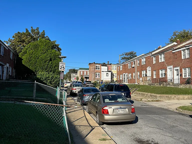 3703 W Franklin St — Photo 2