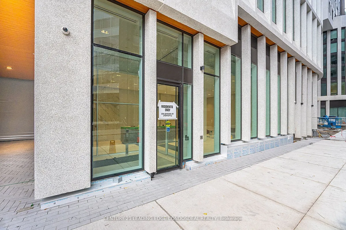 Building Photo - 230 Simcoe St #2518
