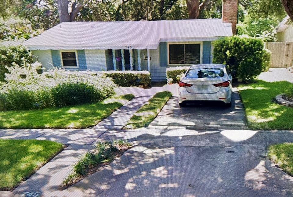 1st image of 745 Wilkie St