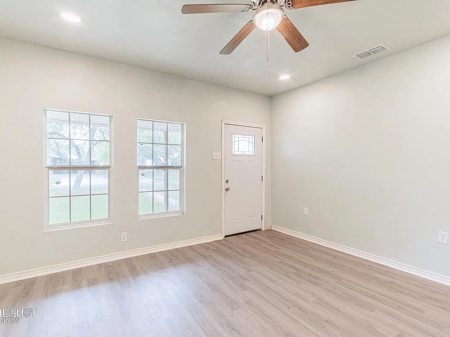 2 bed, 1692 sqft, $1,200 — Photo 4