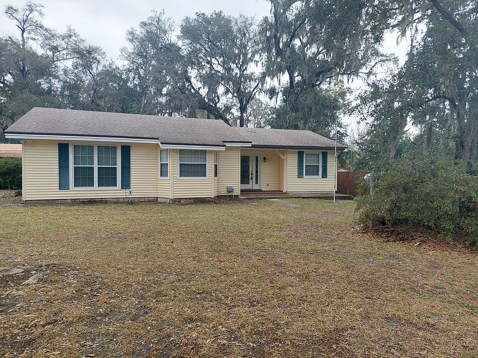 1st image of 485 Lake Asbury Dr