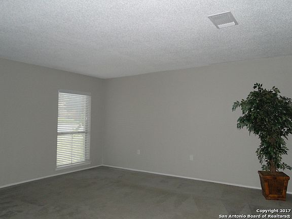 4th image of 12110 Morristown St