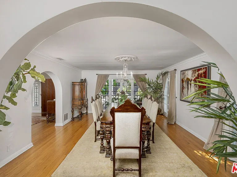 4734 Los Feliz Blvd — Photo 10
