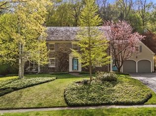 21 Aylesbury Rd, Worcester, MA 01609