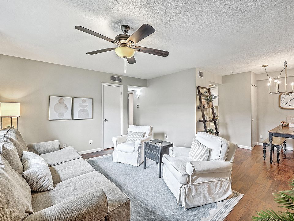 1st image of 6240 Old Point Rd APT C16