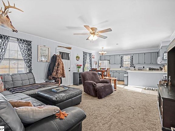 3rd image of 303 Bushy Creek Rd