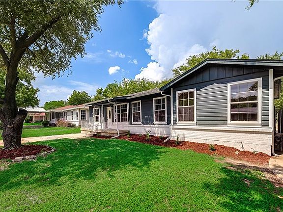 2nd image of 4921 Sabelle Ln