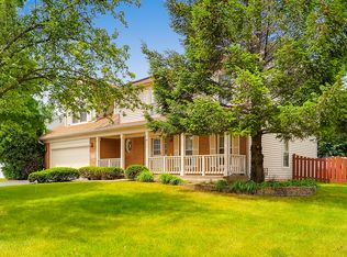 1398 Borden Dr, Hoffman Estates, IL 60120