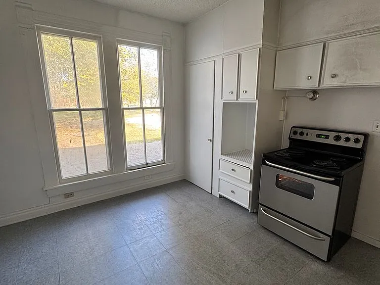 217 B Street 217 St #1/2 — Photo 4