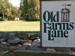 52 Old Farms Ln, New Milford, CT 06776