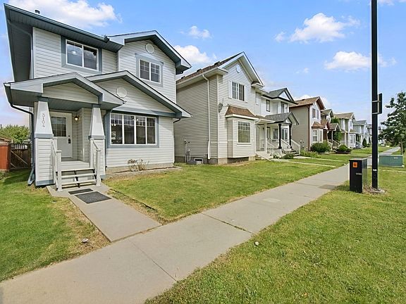 4th image of 3104 32nd Ave NW