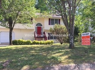 157 Fawn Cir, Carrollton, GA 30117