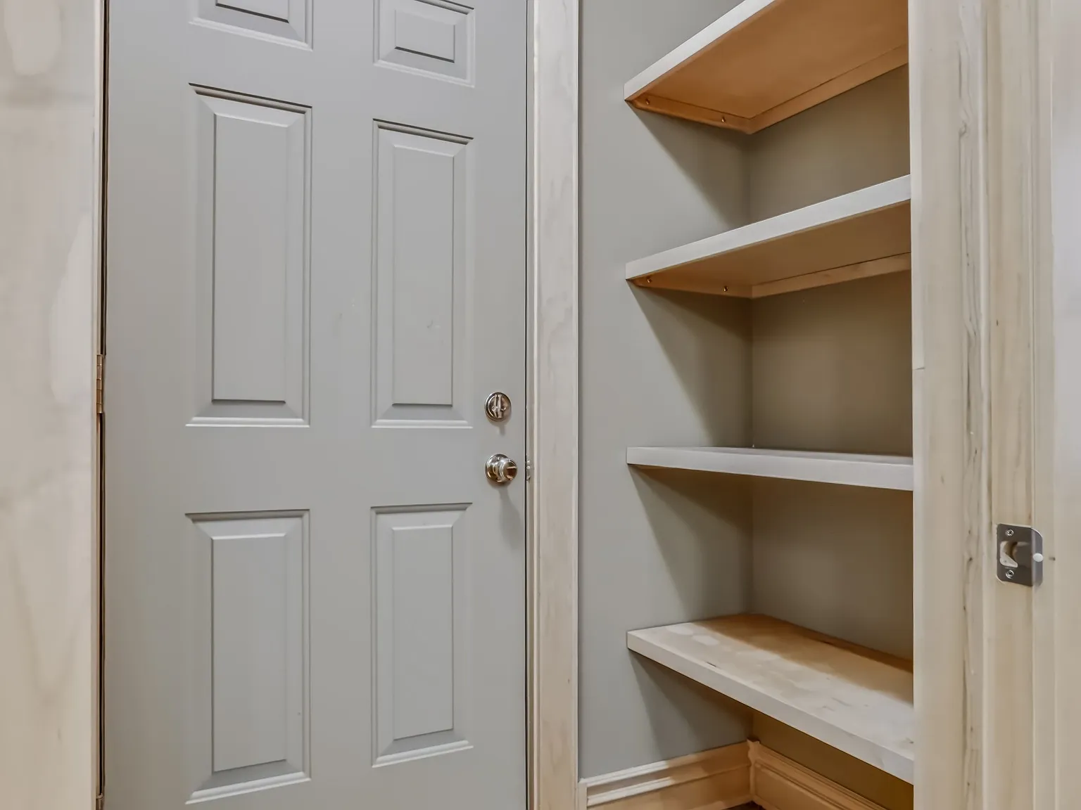 2 bed, $3,650 — Photo 3