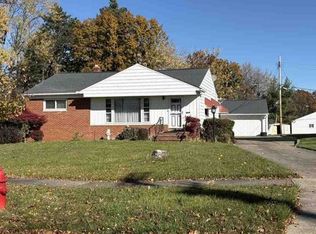 279 Grand Park Cir, Bedford, OH 44146