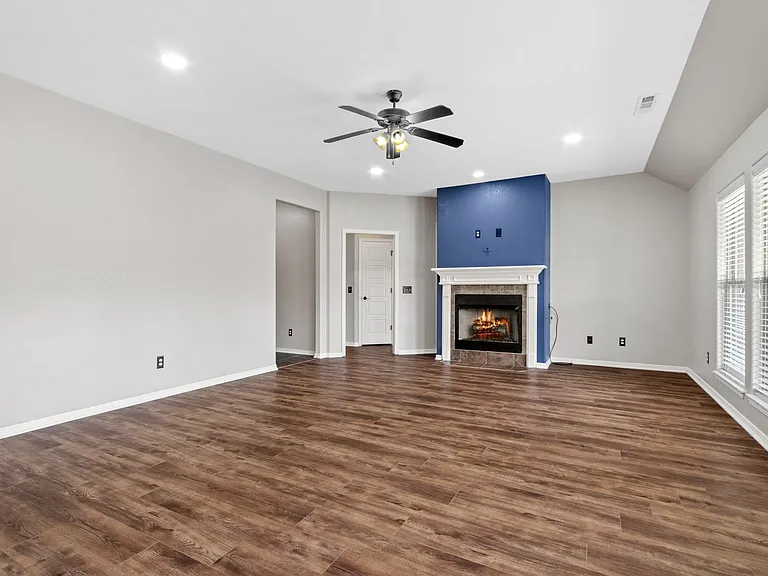 1166 S Blue Willow Ave — Photo 7