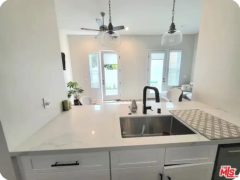 2503 Phelan Ln — Photo 8