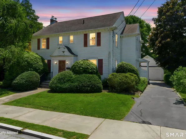 44 Granada Terrace, New London, CT 06320