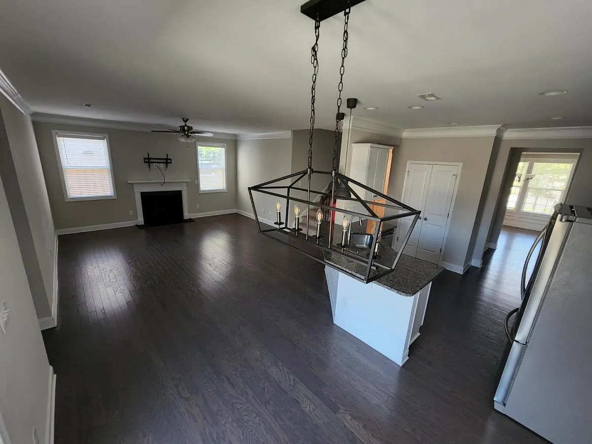 Unit Photo - 8810 Hallowford Dr