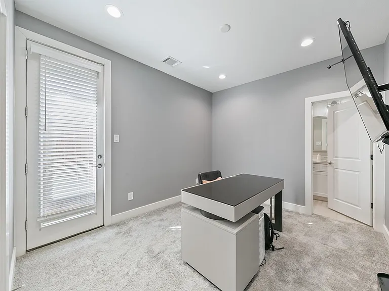 4032 Buck St #A — Photo 5