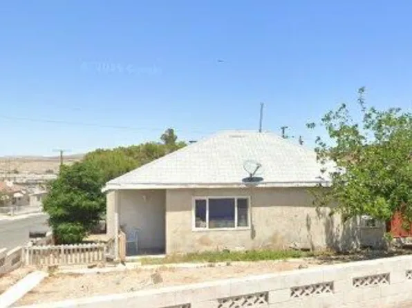 1041 Flora Ave, Barstow, CA 92311