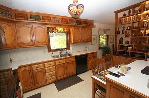 5th image of 3628 S Greenwich Ln