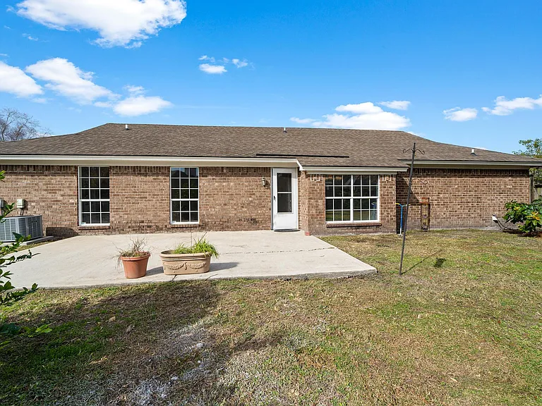 104 Forestay Ct — Photo 27