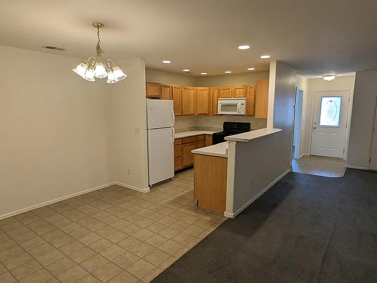 1834 Estates Dr #B — Photo 6