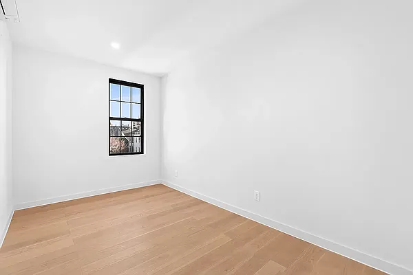 Rented by Oxford Property Group | media 9