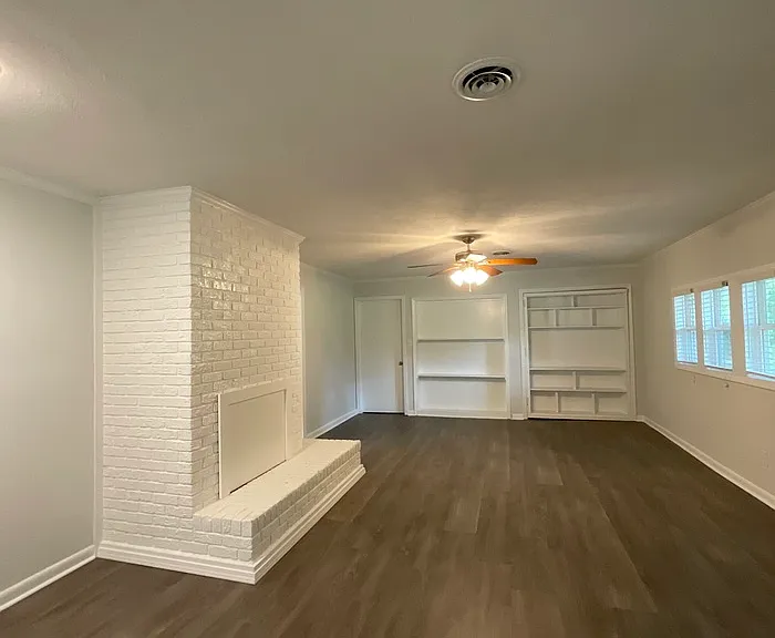 411 N Thompson St — Photo 9