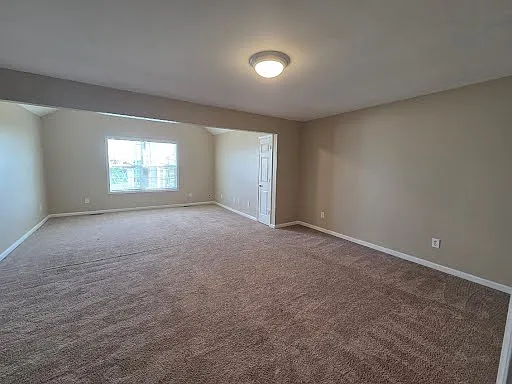 118 Florence Ct — Photo 5