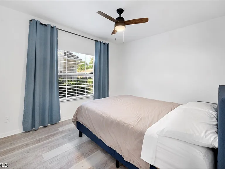 6800 Satinleaf Rd S #104 — Photo 9