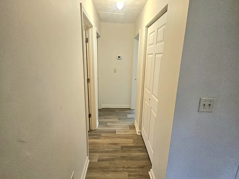 1022 Pinoak Dr — Photo 5