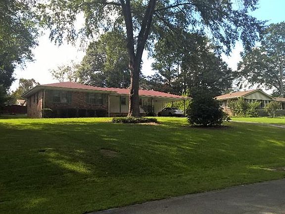 2nd image of 1651 Caron Ln