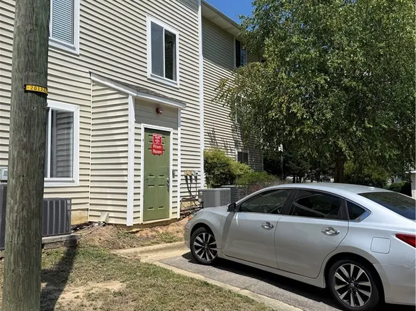 3374 Galleria Dr Unit 11, Fayetteville, NC 28303