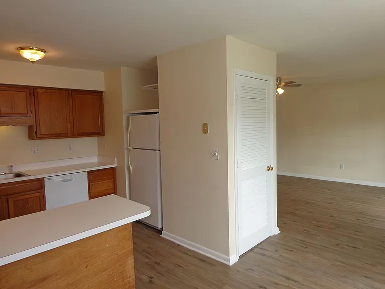 4636 Coronet Ave — Photo 10
