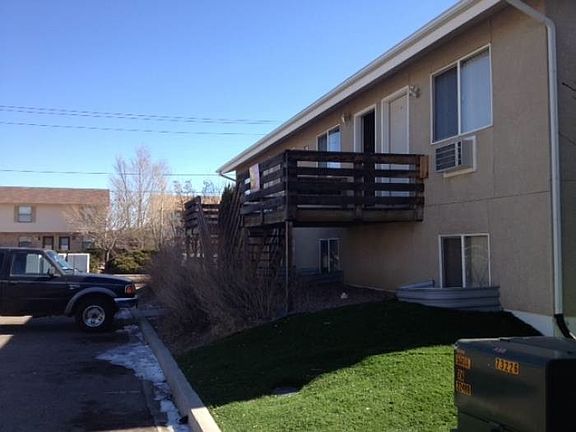 2nd image of 1707 Oakshire Ln APT B
