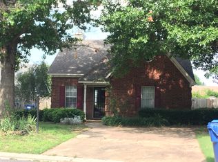 7004 Tudor Ln, Horn Lake, MS 38637