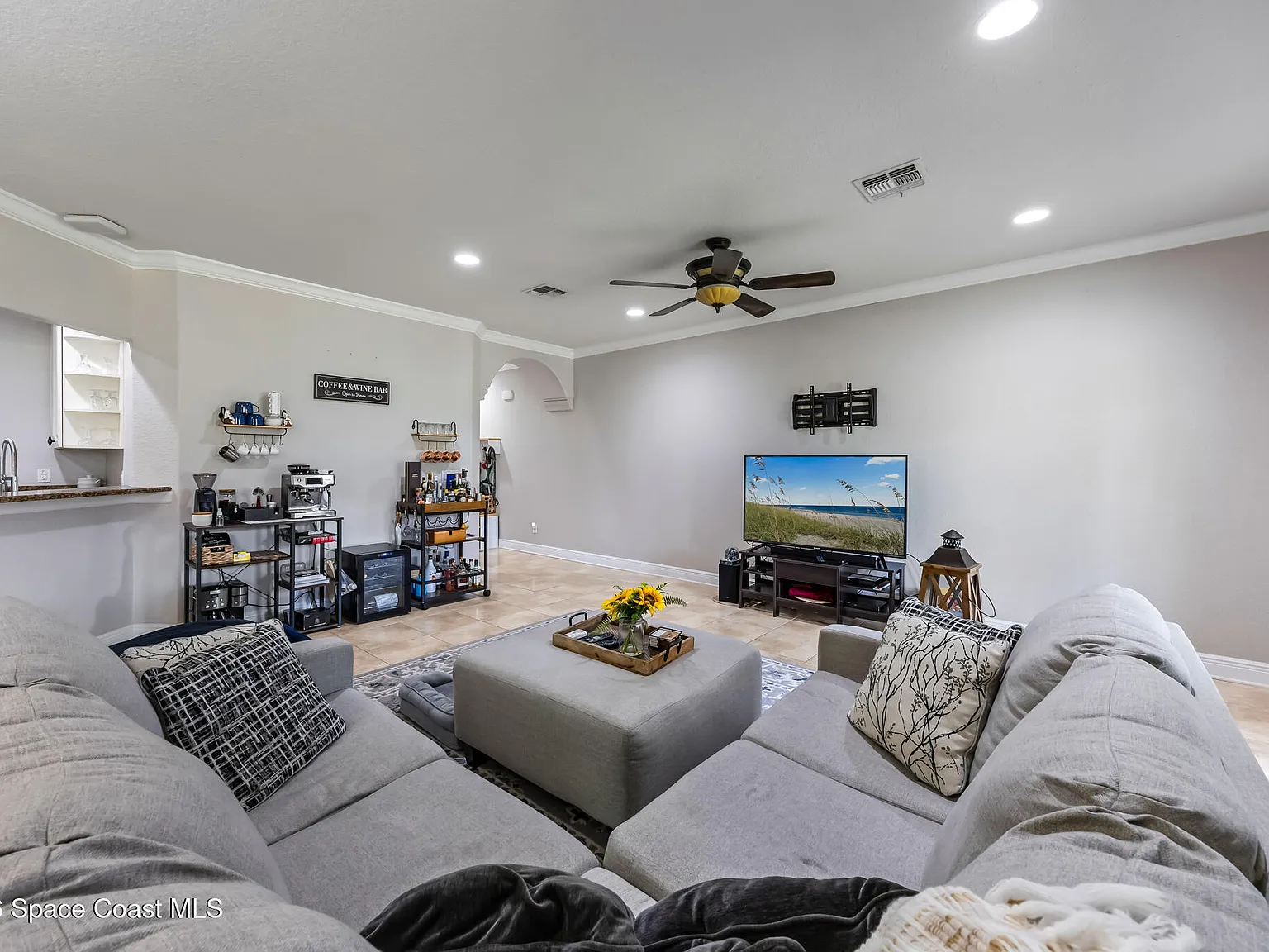 3 bed, 2.5 bath, 1752 sqft, $2,600 — Photo 4