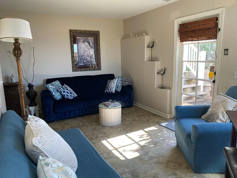 2518 Encina Way #B — Photo 13