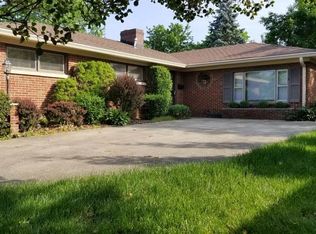 355 Greenbriar Rd, Lexington, KY 40503