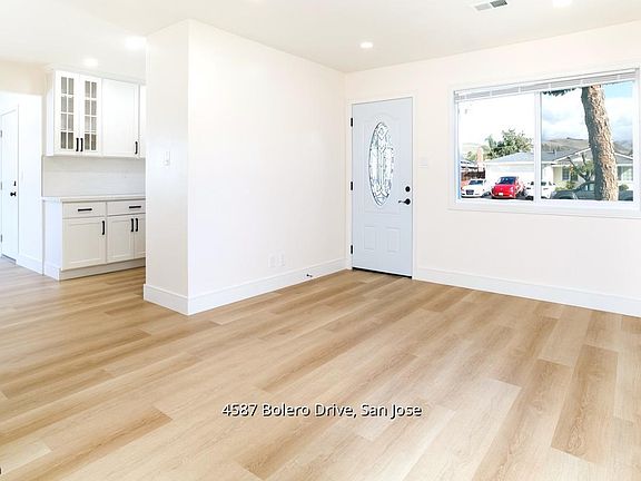 4th image of 4587 Bolero Dr #4587