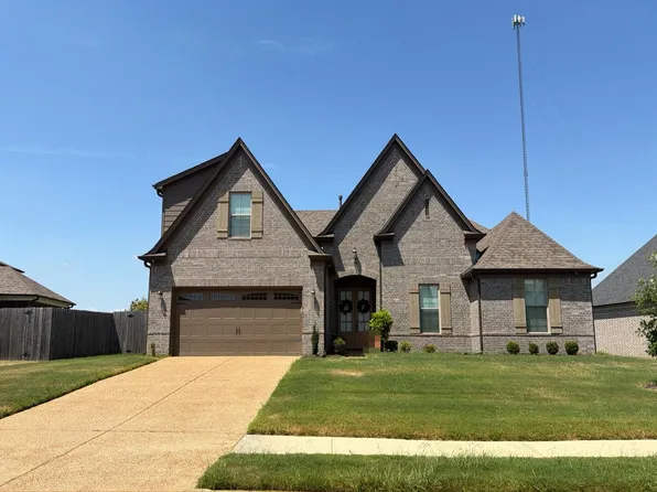 150 Laurel Wood Ln, Oakland, TN 38060
