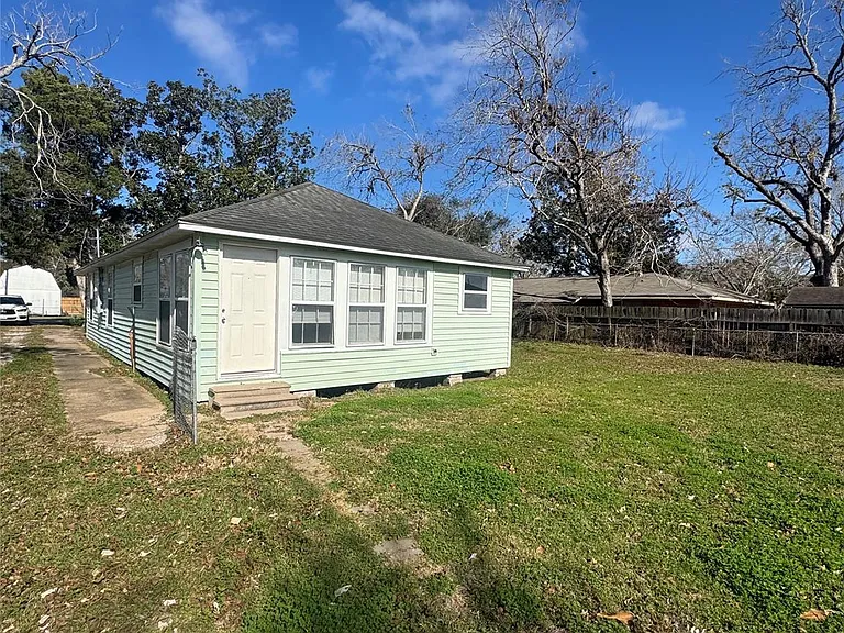 512 Rice St — Photo 2