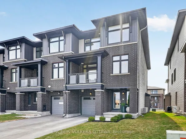 1764 Crux Rd, Ottawa, ON K1W 0W7